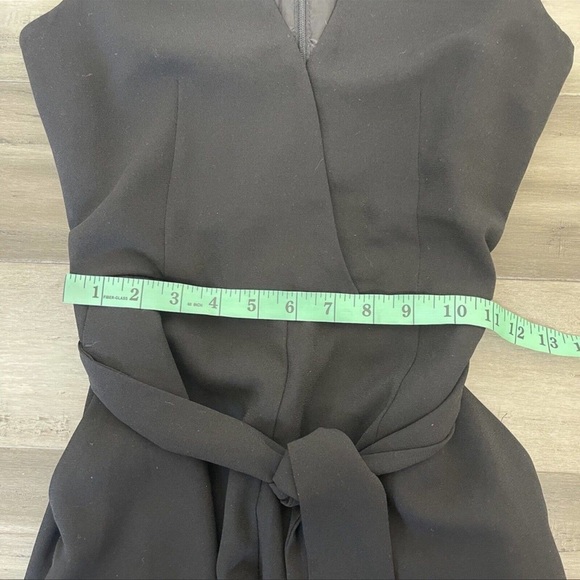 NWOT H&M V-Neck Jumpsuit Sleeveless Black 4 - Picture 6 of 8